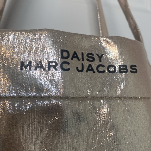 Pre owned Daisy Marc Jacobs Metallic Gold Tote Bag - Picture 3 of 12